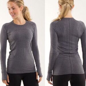✨Size 8 Lululemon Long Sleeve ✨